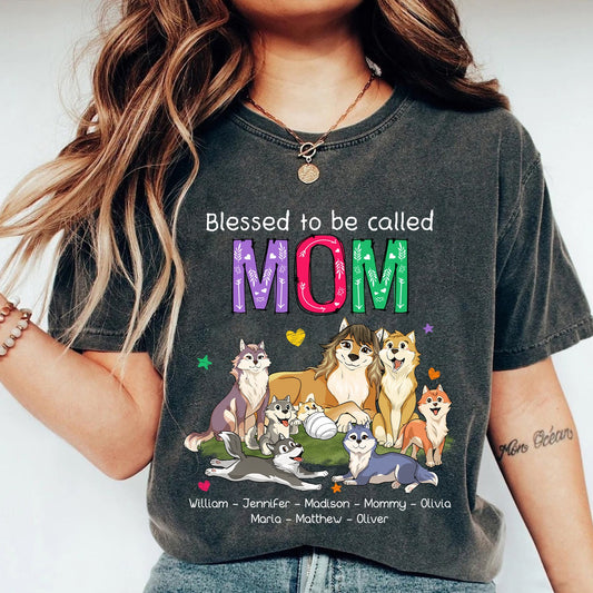Custom Wolf Family Blessed To Be Called Mommy - Personalized Wolf Mom T-Shirt